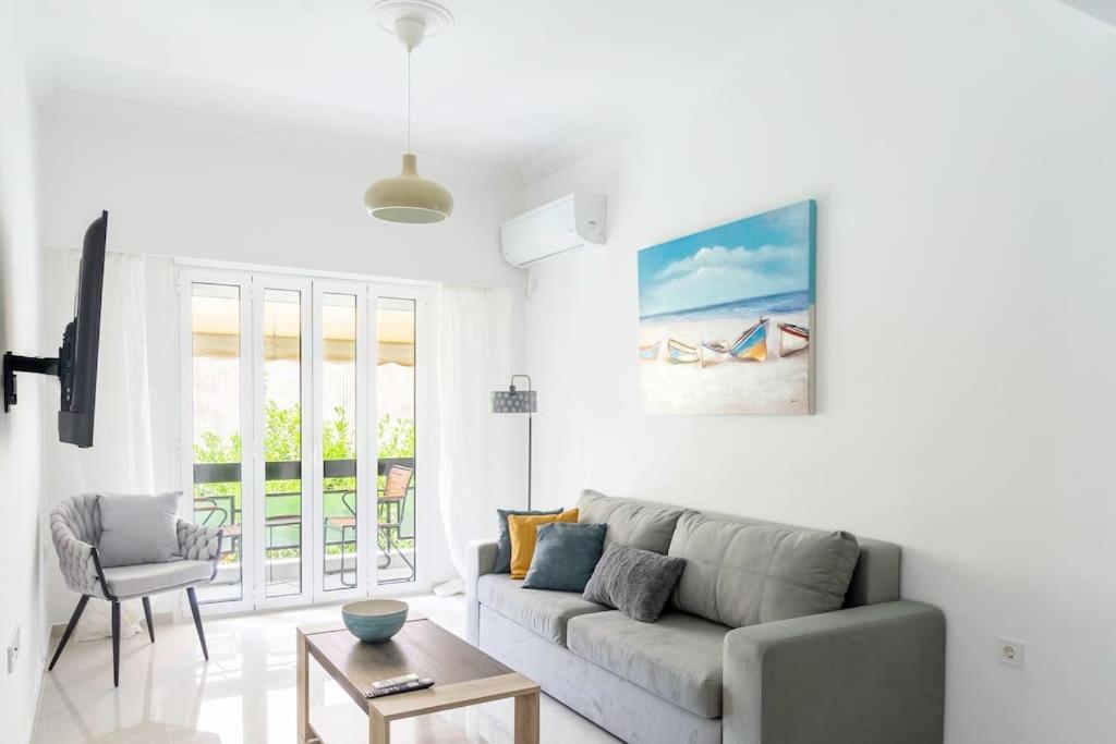 Alimos Sun-Filled Apartment أثينا المظهر الخارجي الصورة